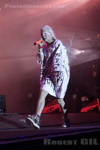 DIE ANTWOORD - 2015-06-27 - PARIS - Hippodrome de Longchamp - Anri du Toit [Yolandi Visser]